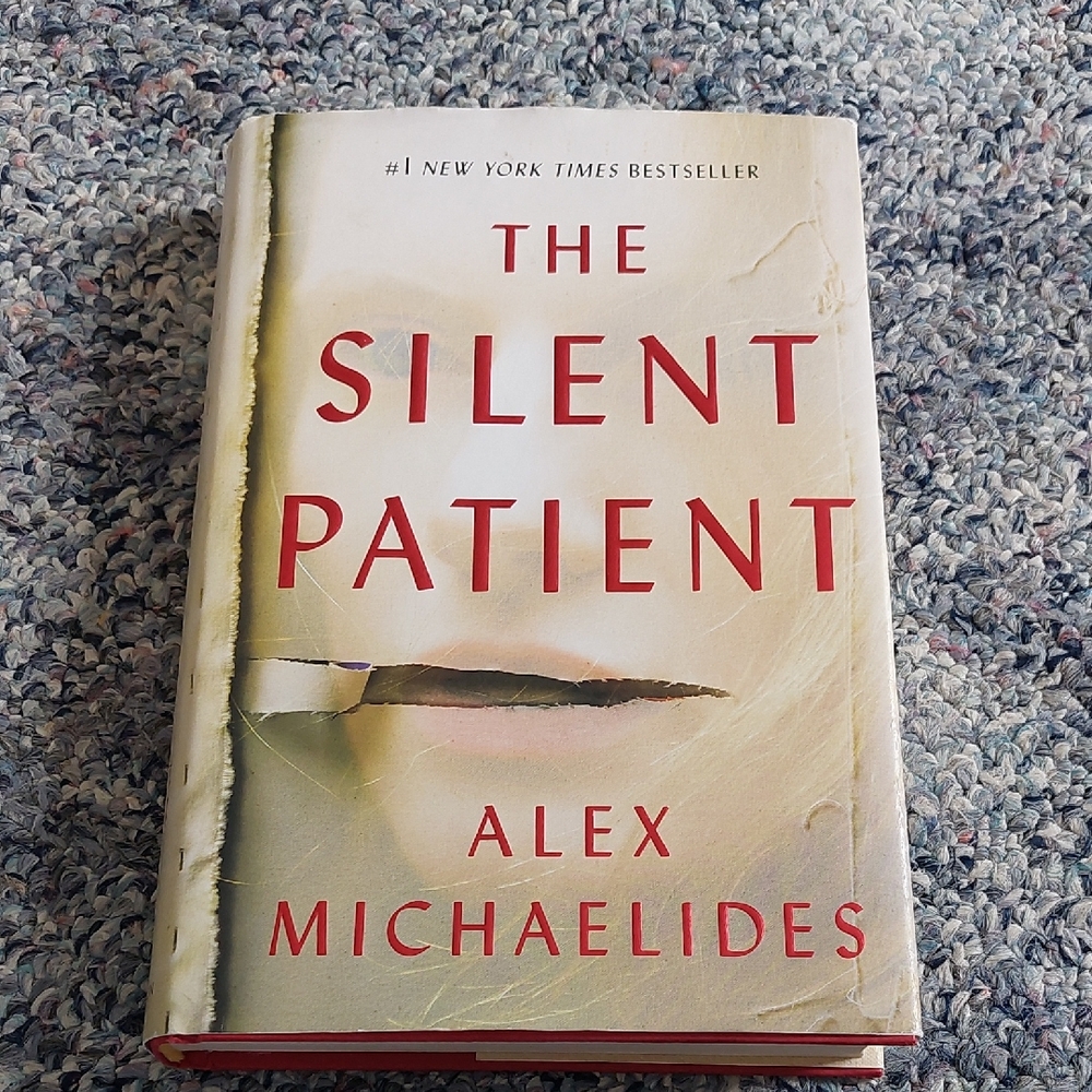 😮 3/$10 Sale! The Silent Patient Hardcover Book